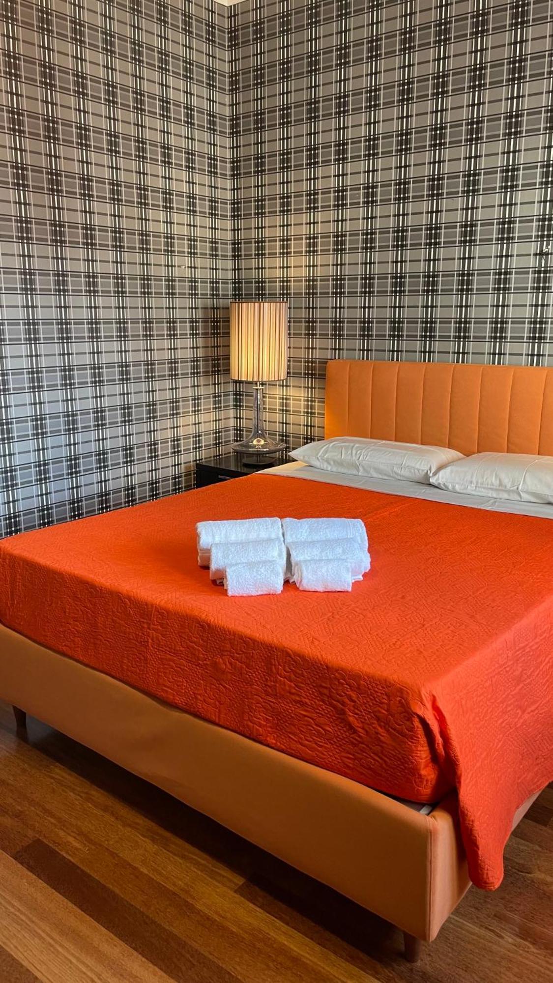 Leonardo Rooms อาเวลลีโน ภายนอก รูปภาพ